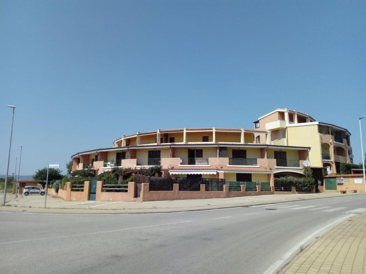 Bilocale Olbiamare Apartment Exterior foto